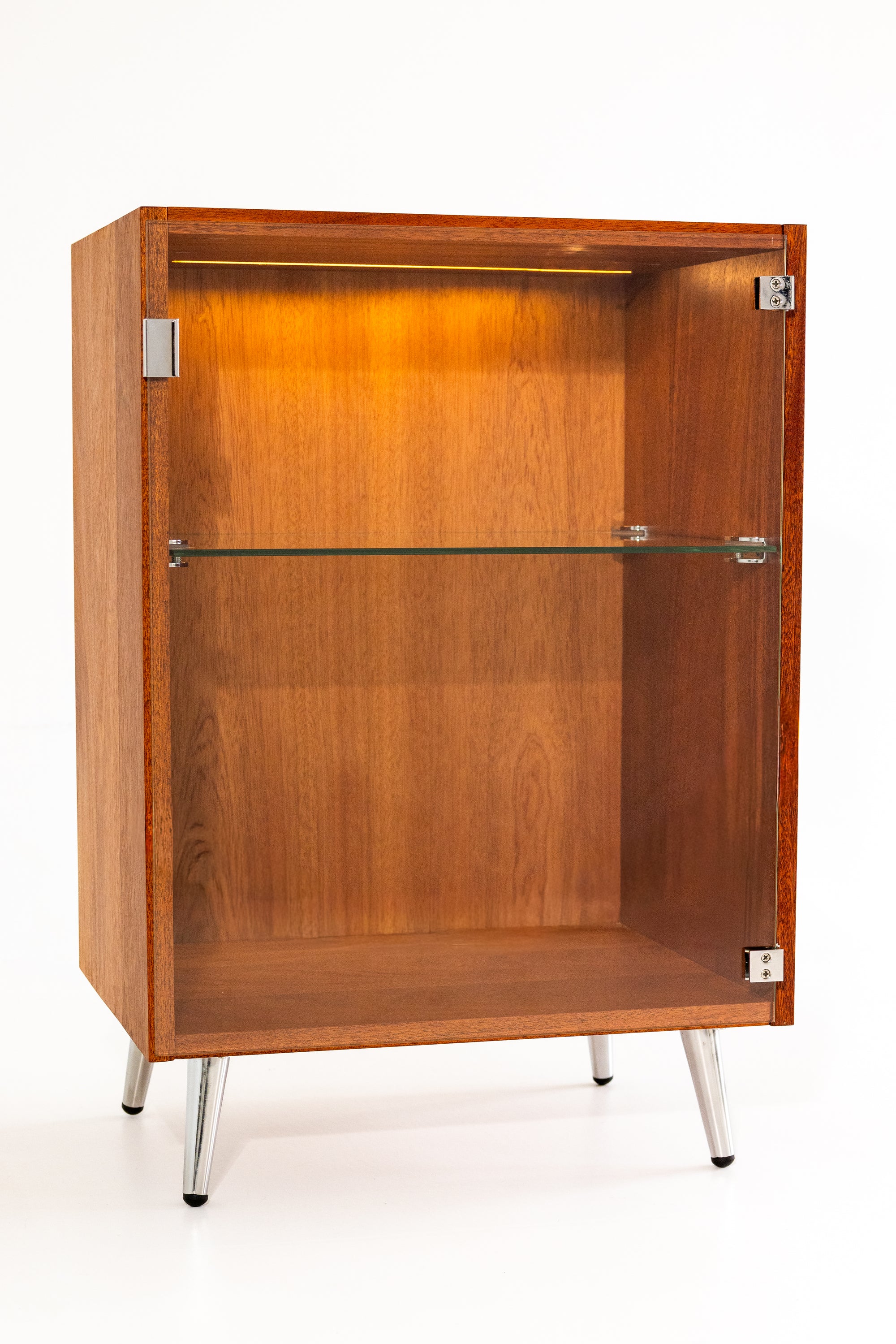 OFONE Cabinet 002